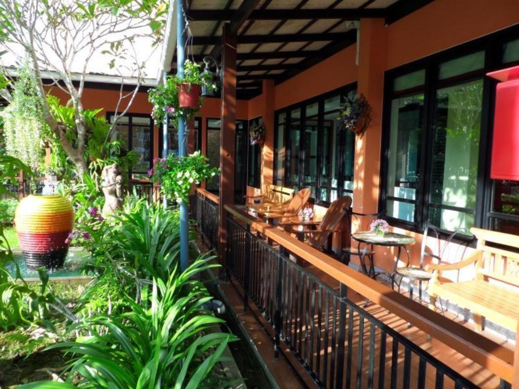 City Park Hotel Phatthalung Exterior photo