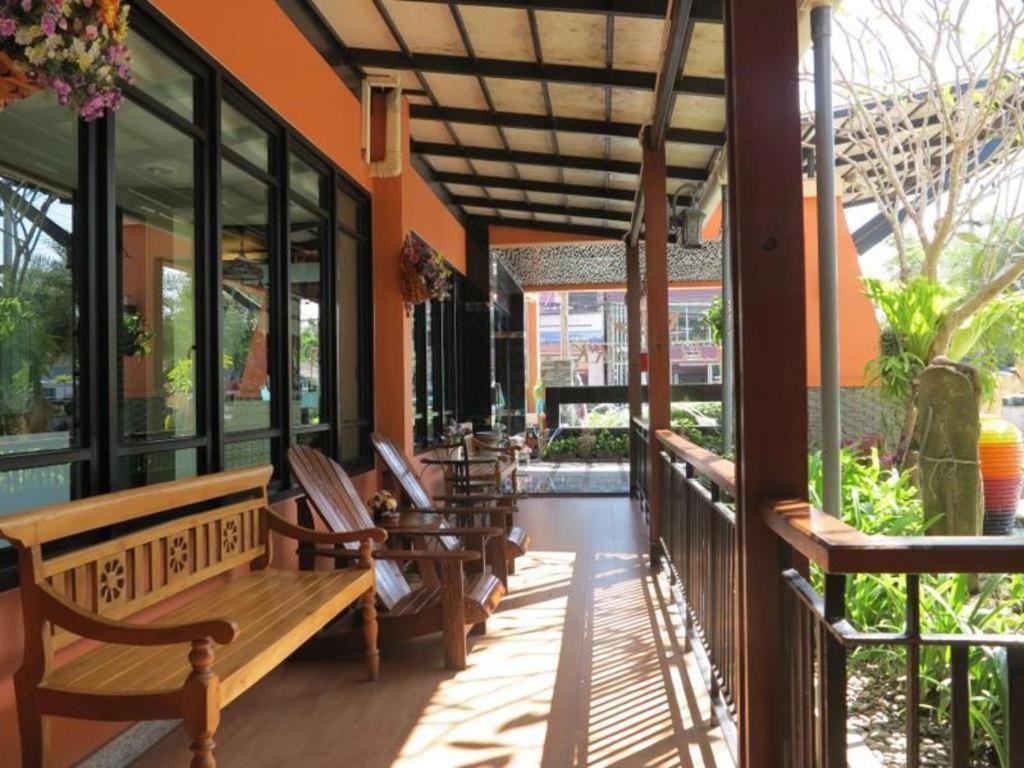 City Park Hotel Phatthalung Exterior photo