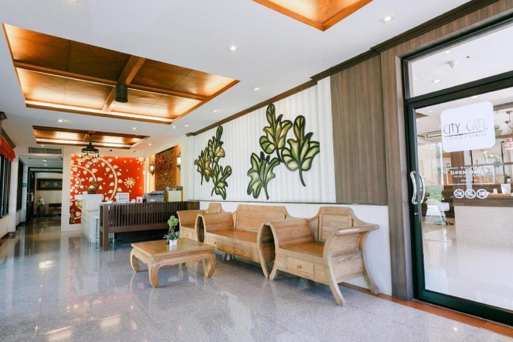 City Park Hotel Phatthalung Exterior photo