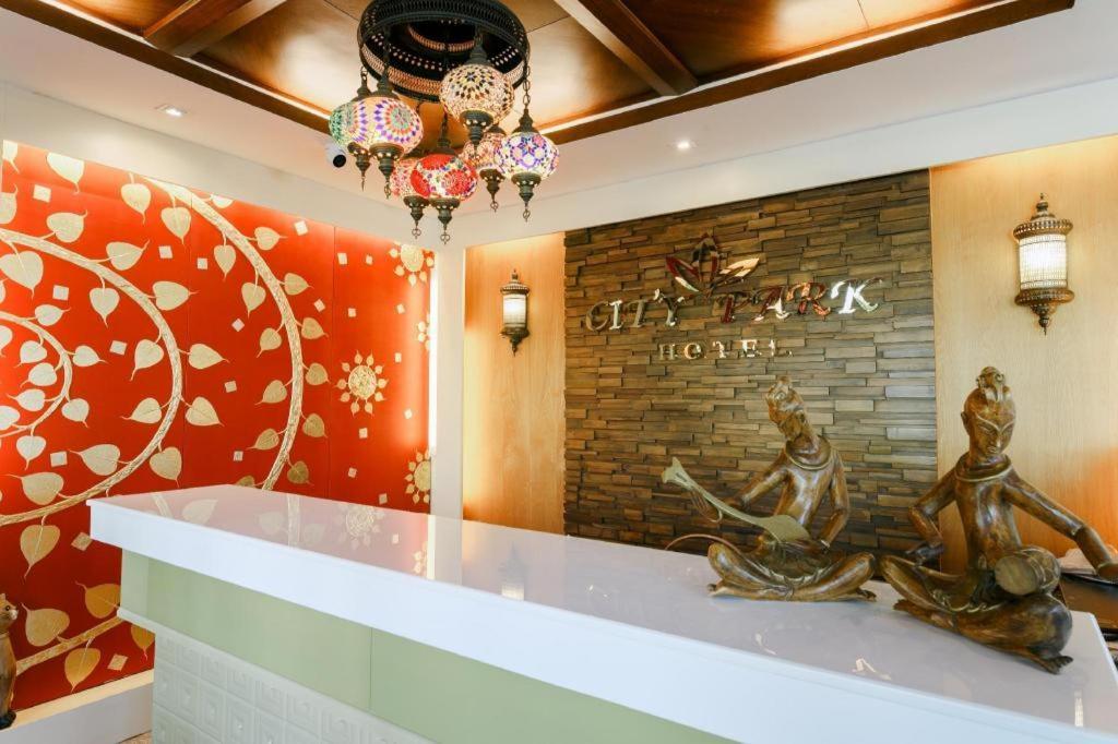 City Park Hotel Phatthalung Exterior photo