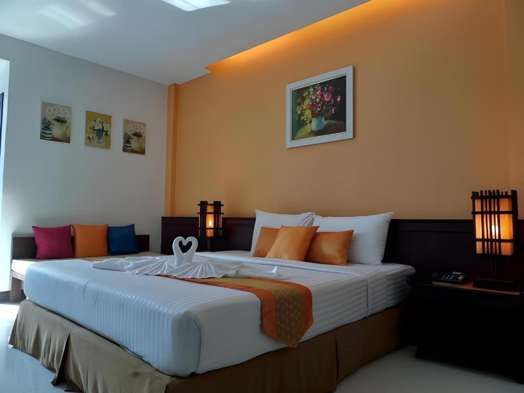 City Park Hotel Phatthalung Exterior photo