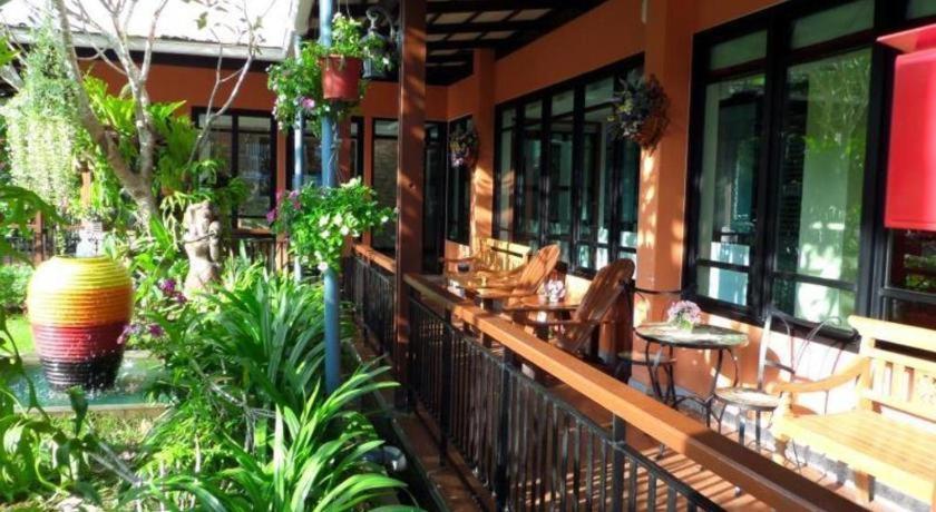 City Park Hotel Phatthalung Exterior photo