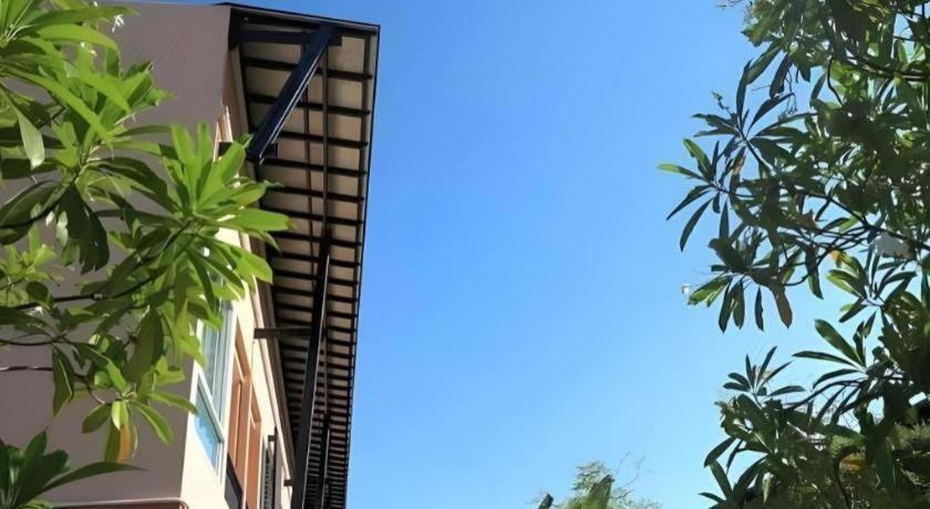 City Park Hotel Phatthalung Exterior photo